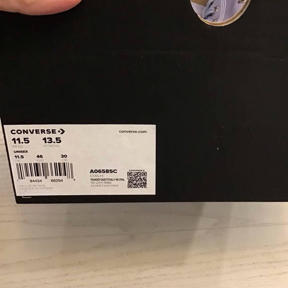 Converse NWOT 11.5 Men’s / 13.5 Women’s Chuck Taylor All Star Hi Blue Sneakers - Picture 9 of 14